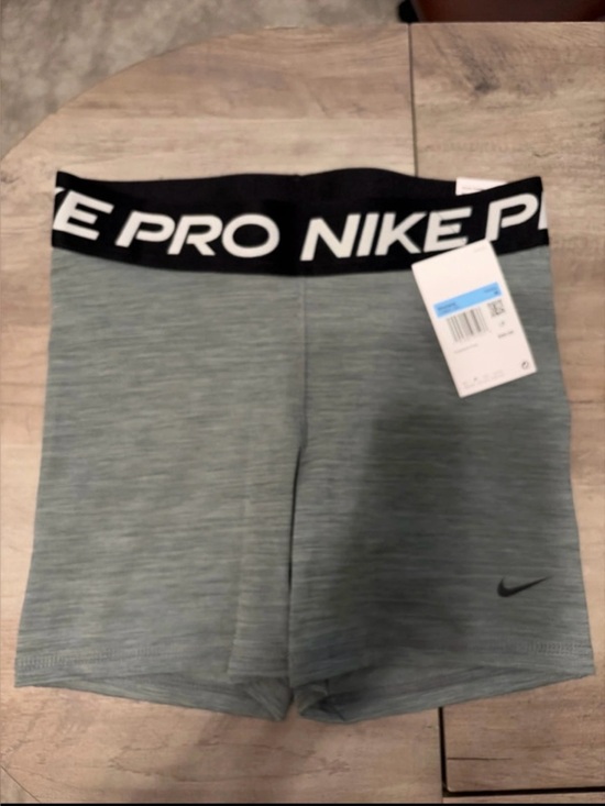 Pants - Women’s Nike Pro Medium Gray 5” Dri Fit Shorts